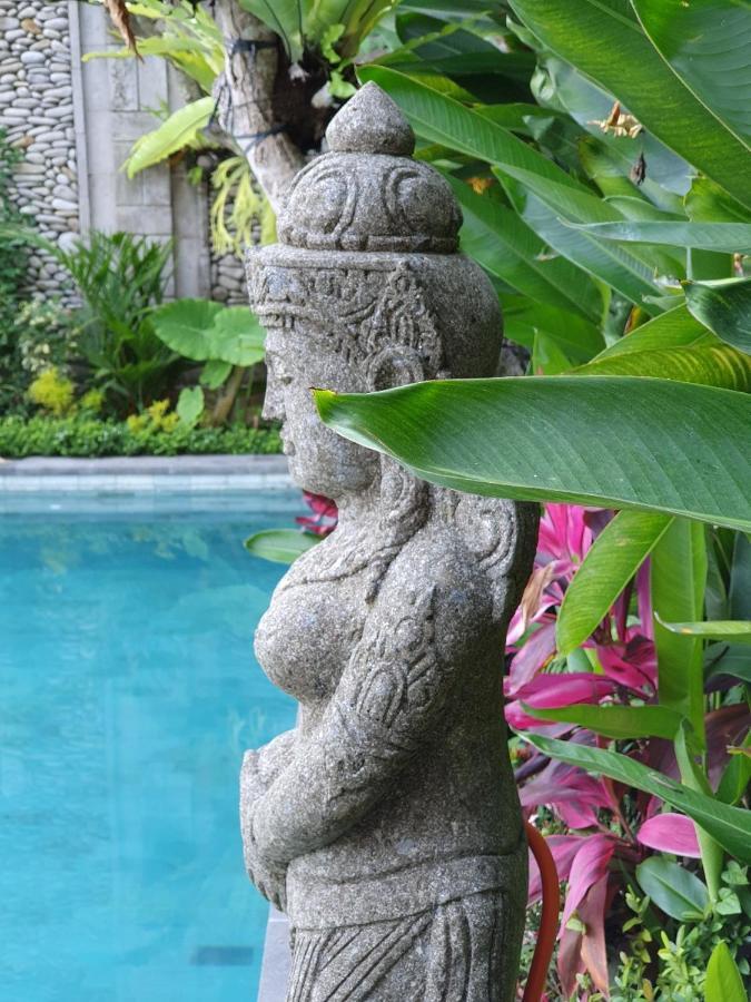Ubud Paras Villa מראה חיצוני תמונה